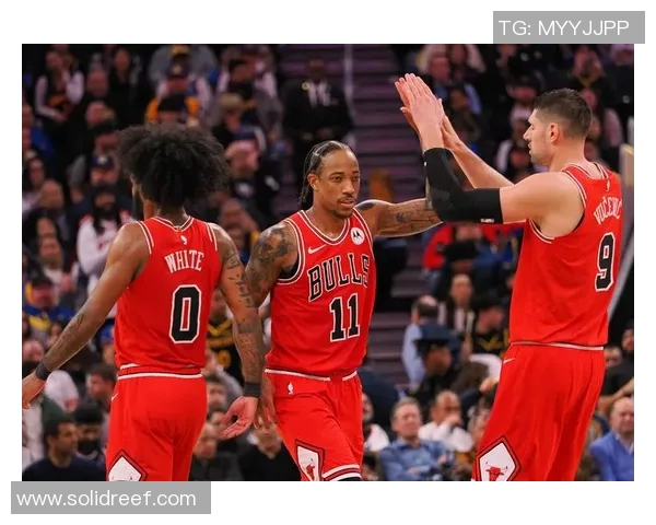 2012年NBA总决赛热火与雷霆的巅峰对决与冠军荣耀之路回顾 2012年NBA总决赛热火与雷霆的巅峰对决与冠军荣耀之路回顾