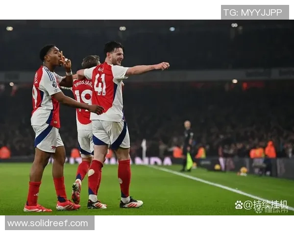 贝弗伦与标准烈日的精彩对决揭示了足球战术的魅力与球队实力的较量 贝弗伦与标准烈日的精彩对决揭示了足球战术的魅力与球队实力的较量