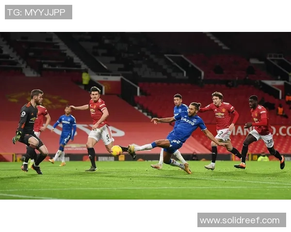 曼联连续三场不败，埃弗顿大胜，新帅成为球队转折点