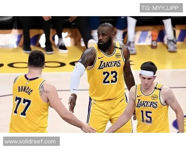 詹姆斯领衔湖人逆袭取胜，将与火箭队展开生死对决